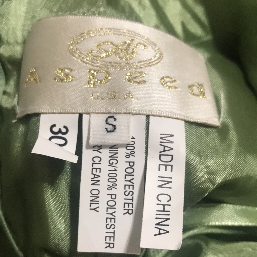 ASPEED GREEN DRESS. - Picture 9 of 10
